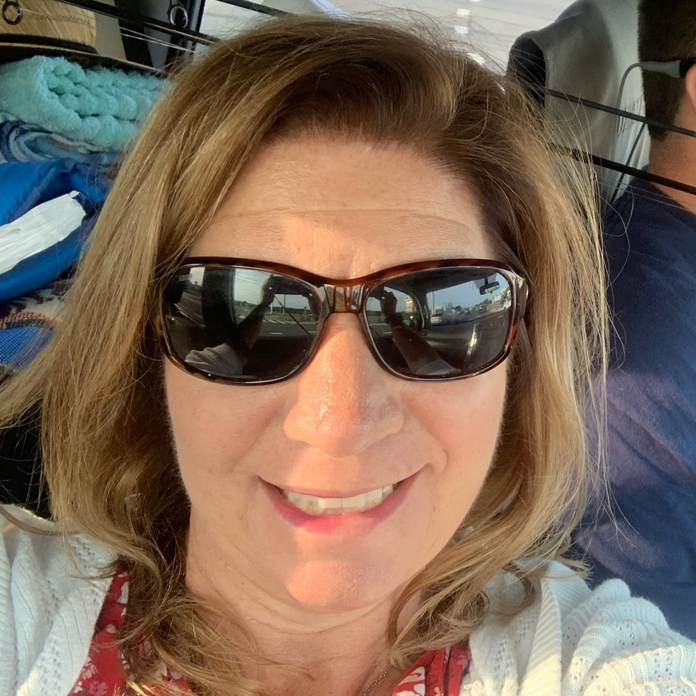 Meet your Posher, Brandie